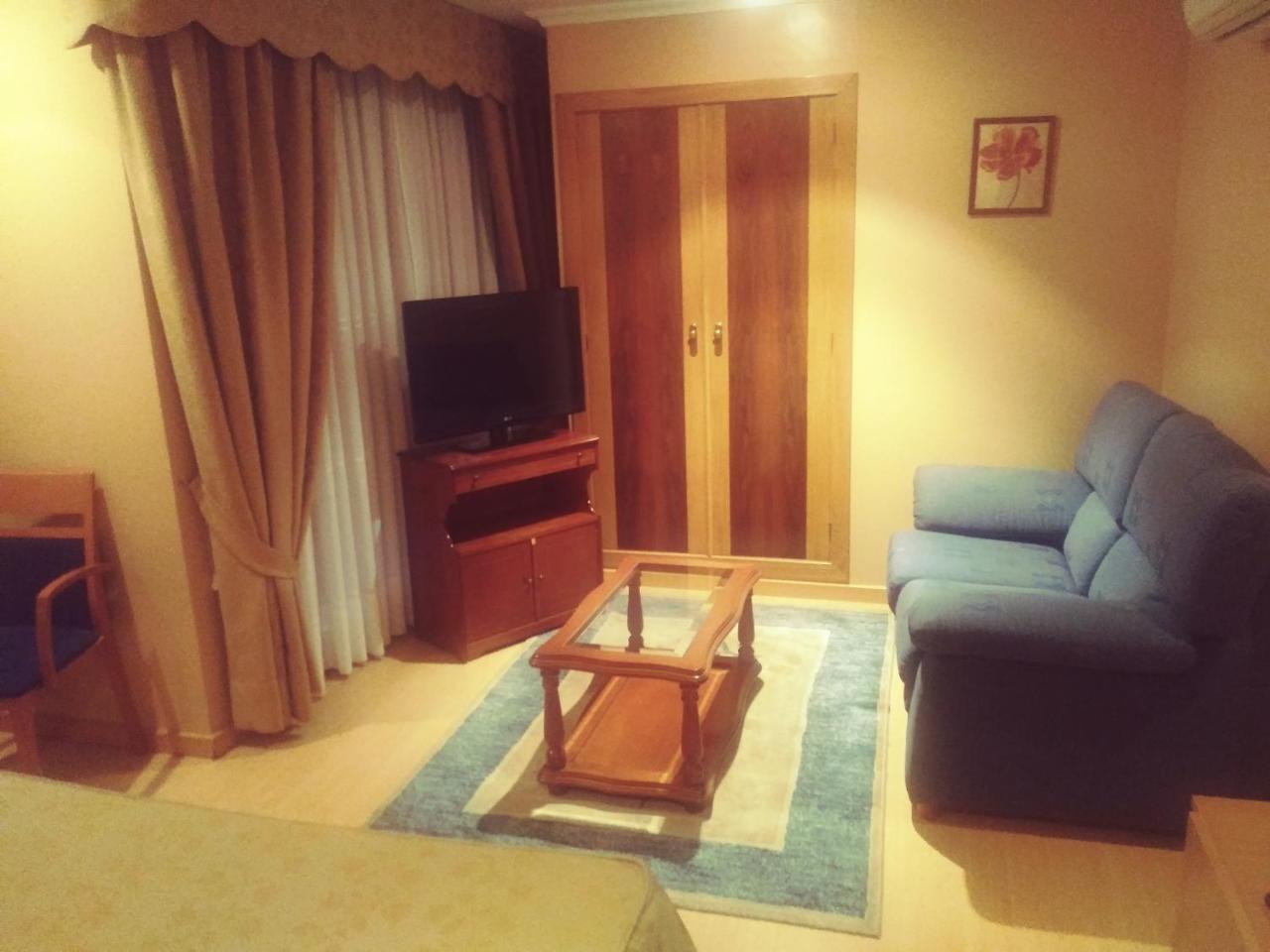 Hotel Orly Xinzo de Limia Extérieur photo