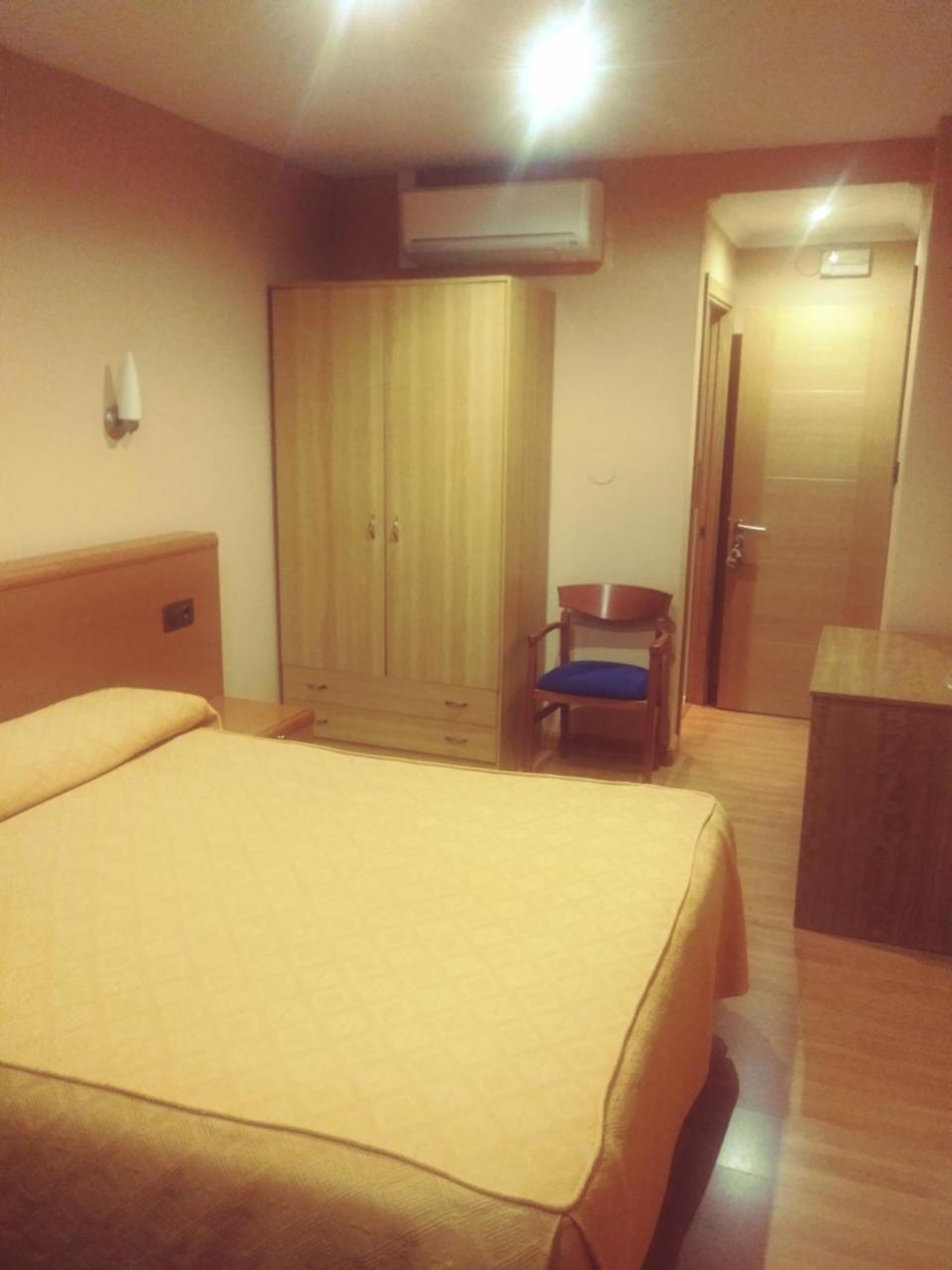 Hotel Orly Xinzo de Limia Extérieur photo